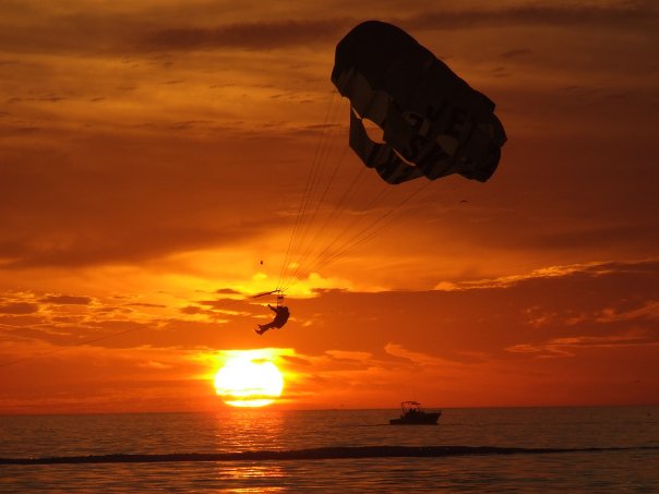sunset parasailing boat tours